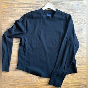 GAP long sleeve crewneck thermal shirt , black , medium